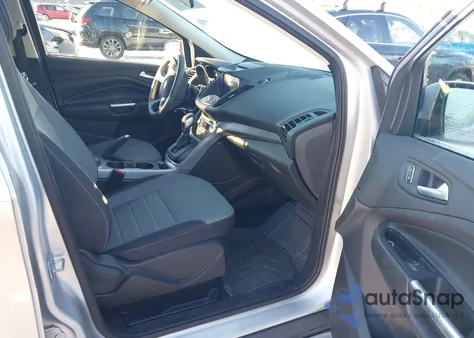 2016 Ford Escape Se z USA, uszkodzony, nr VIN 1FMCU9G93GUC68243